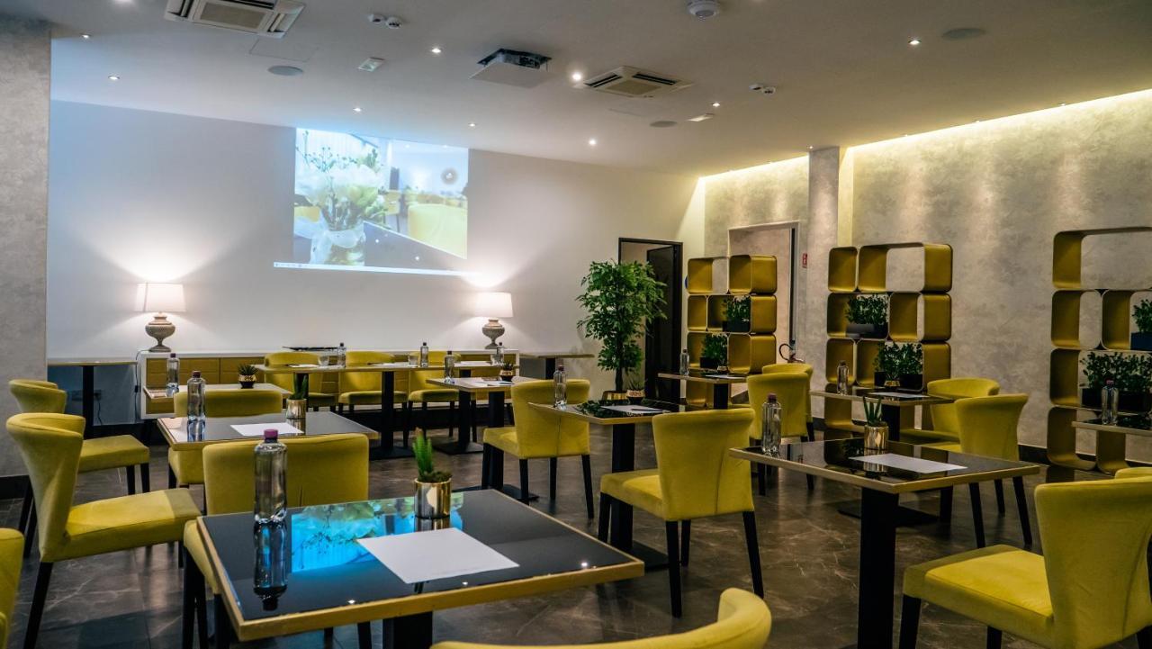 Hotel Up Wellness & Spa Foggia Luaran gambar